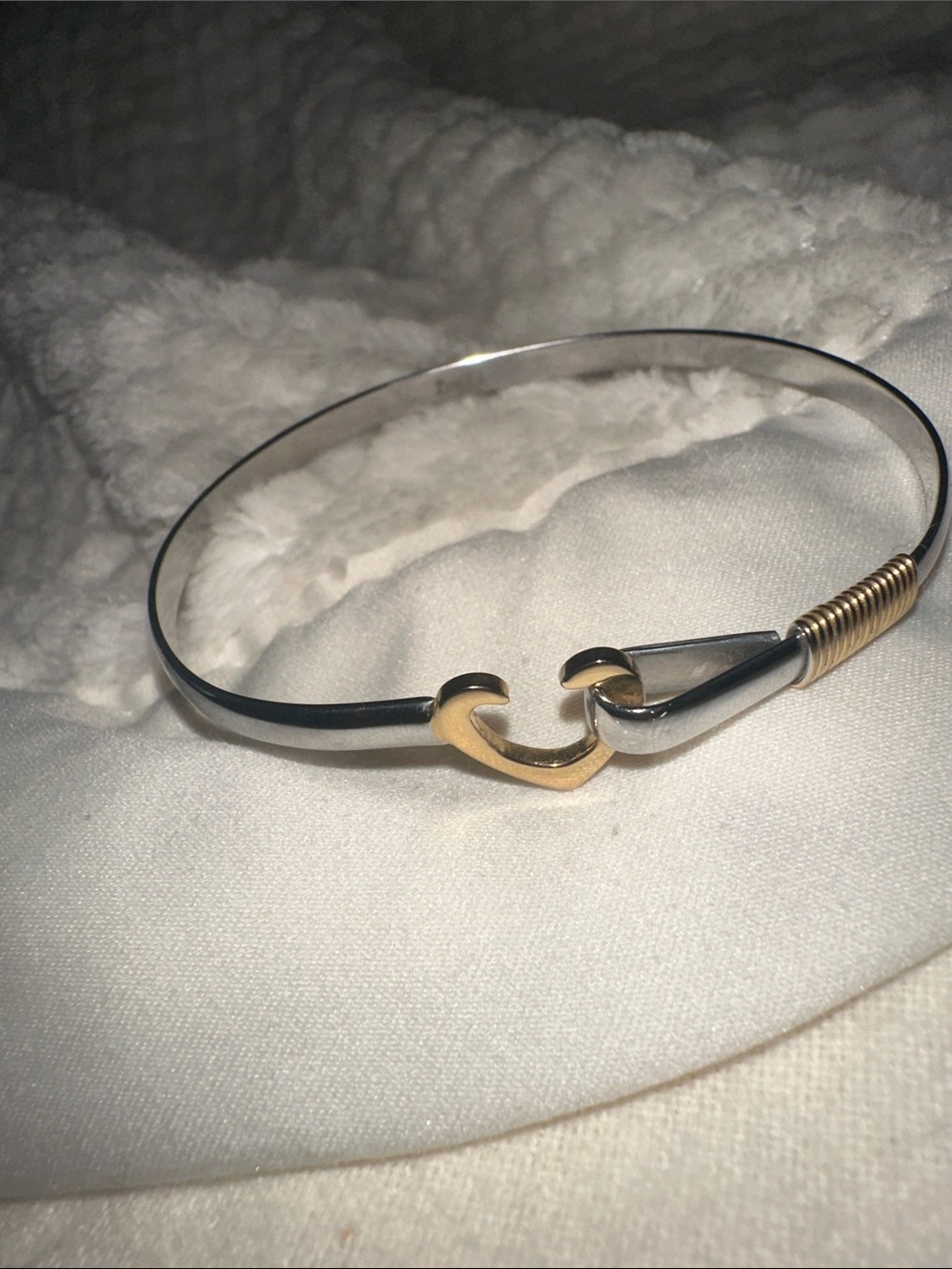 Ti™ Slim Titanium Cuff Bracelet - Polished Silver Tone With Heart St Thomas USVI